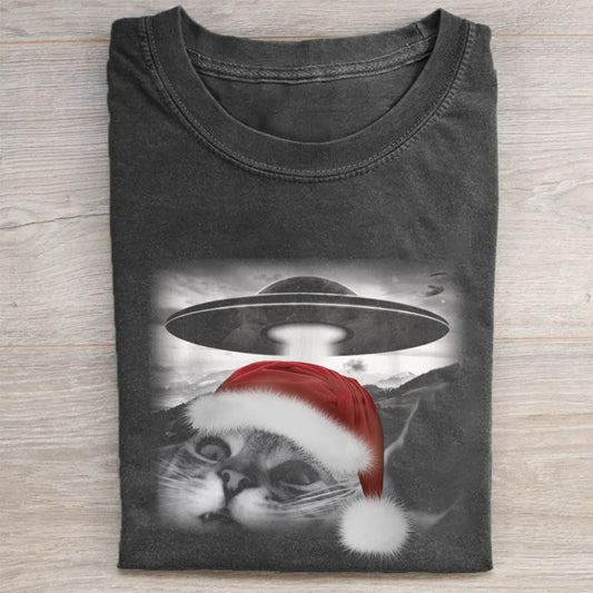 Christmas Cat Selfle With UFO Art Acid Wash Tee