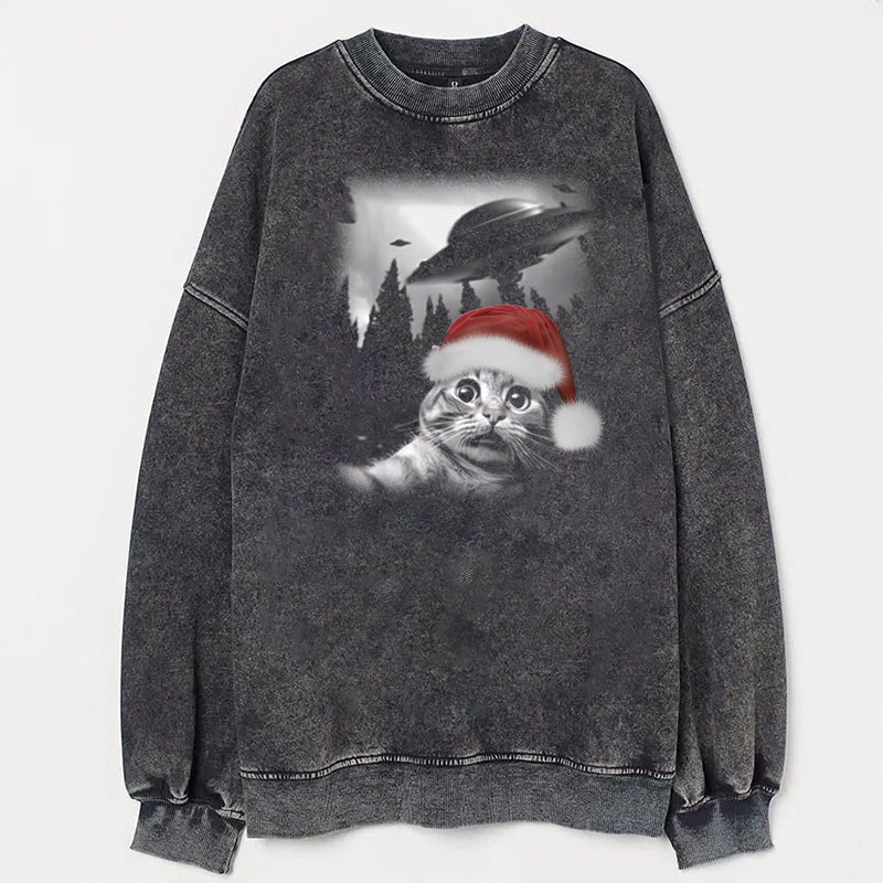 Christmas Cat Selfle With UFO Art Acid Wash Sweatshirt